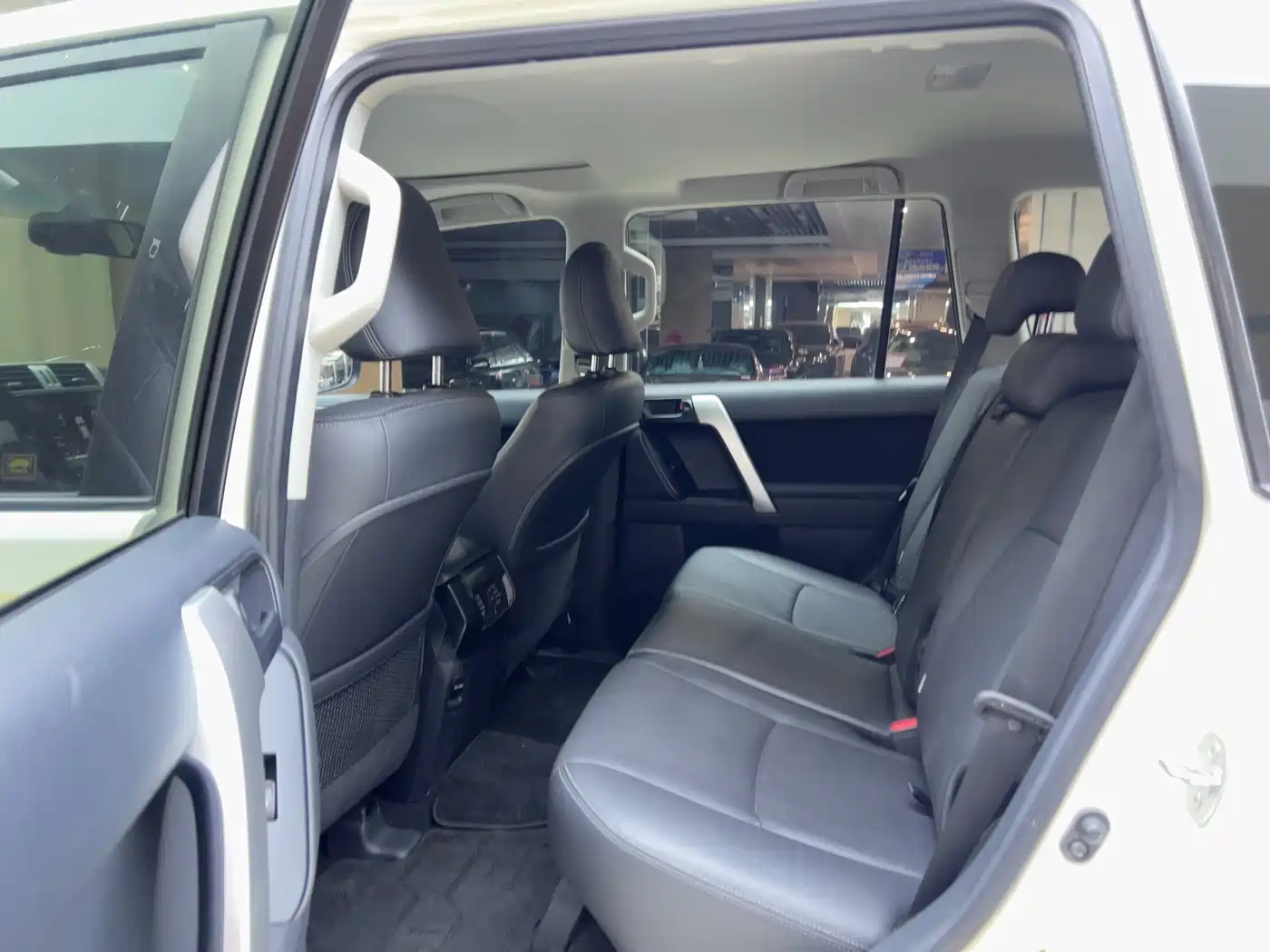 Toyota Prado 2016 2.7L Auto Standard Edition фото 9