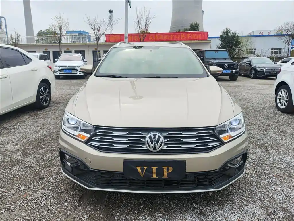 Volkswagen C-TREK 2018 230TSI DSG Luxury фото 3