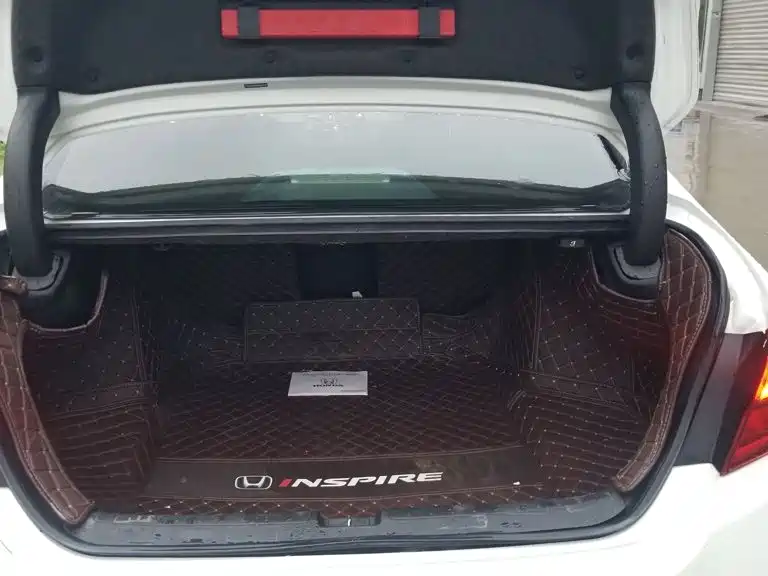 Honda Inspire 2019 2019 Sharp Hybrid 2.0L Pure Elegance China V