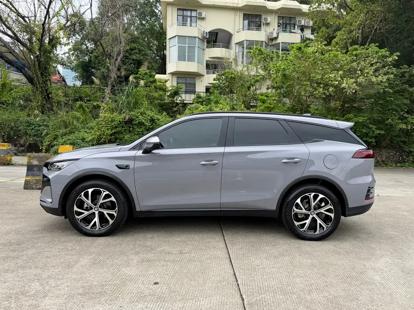 BYD Tang New Energy 2025 Smart Driving Edition DM-i 115KM Honor фото 15