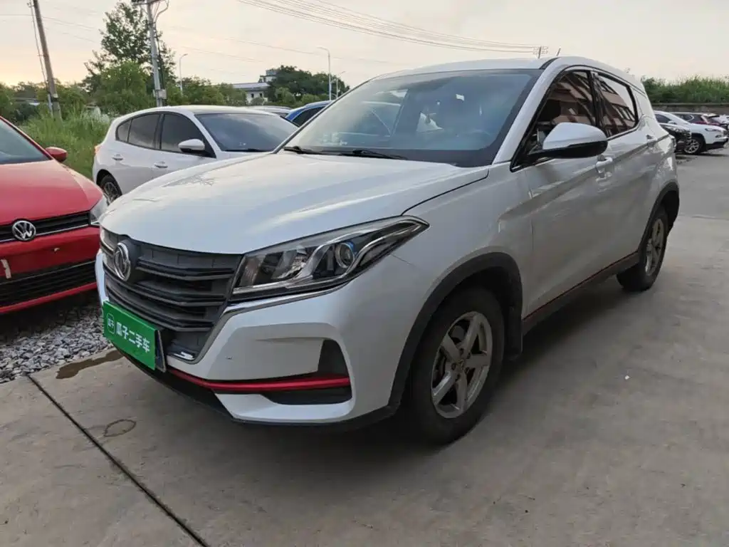 Dongfeng Fengguang Fengon 500 2021 2021 1.5L CVT Comfort