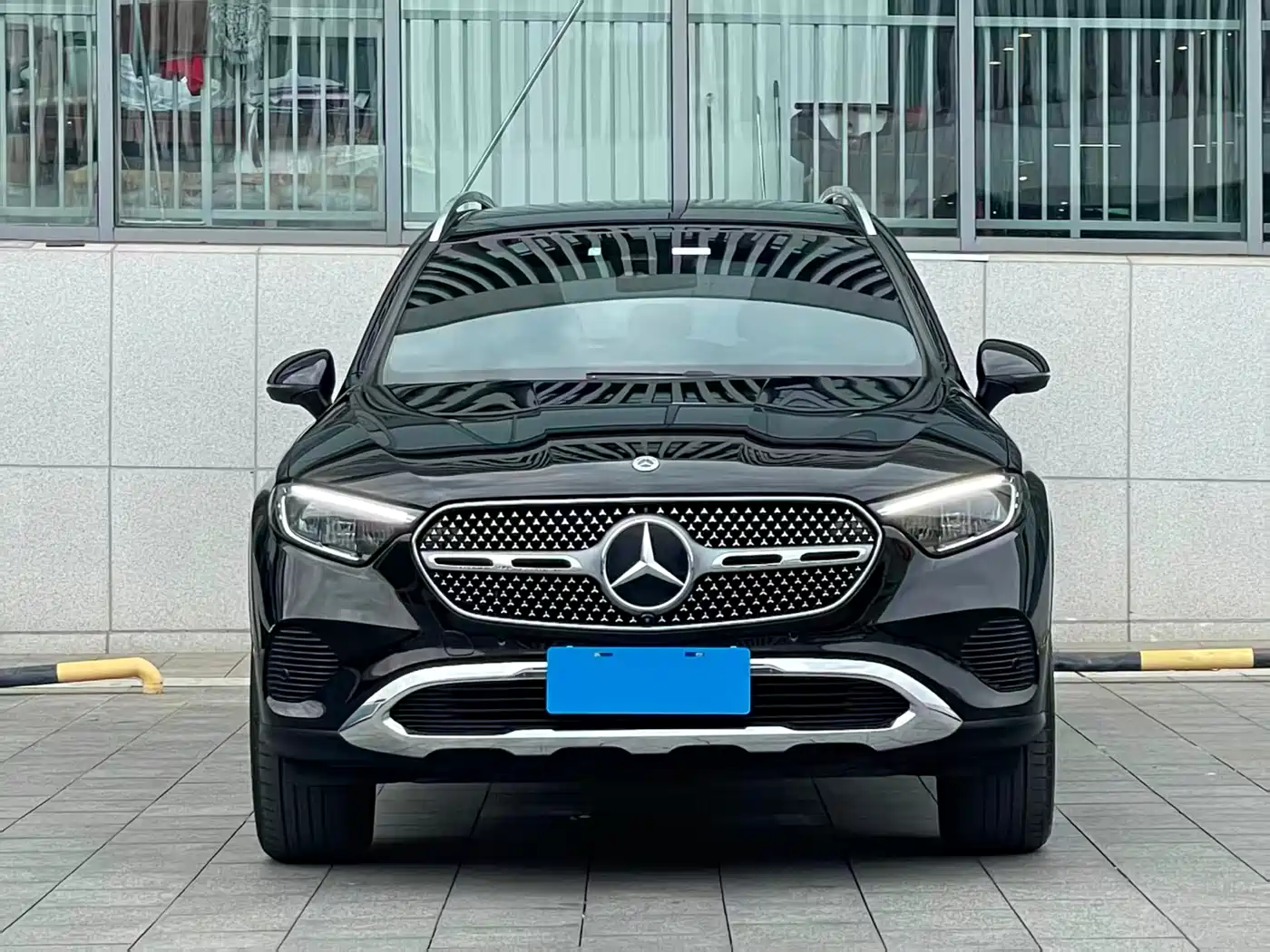 Mercedes-Benz GLC 2023 GLC 260 L 4MATIC Sport 5-seater фото 3