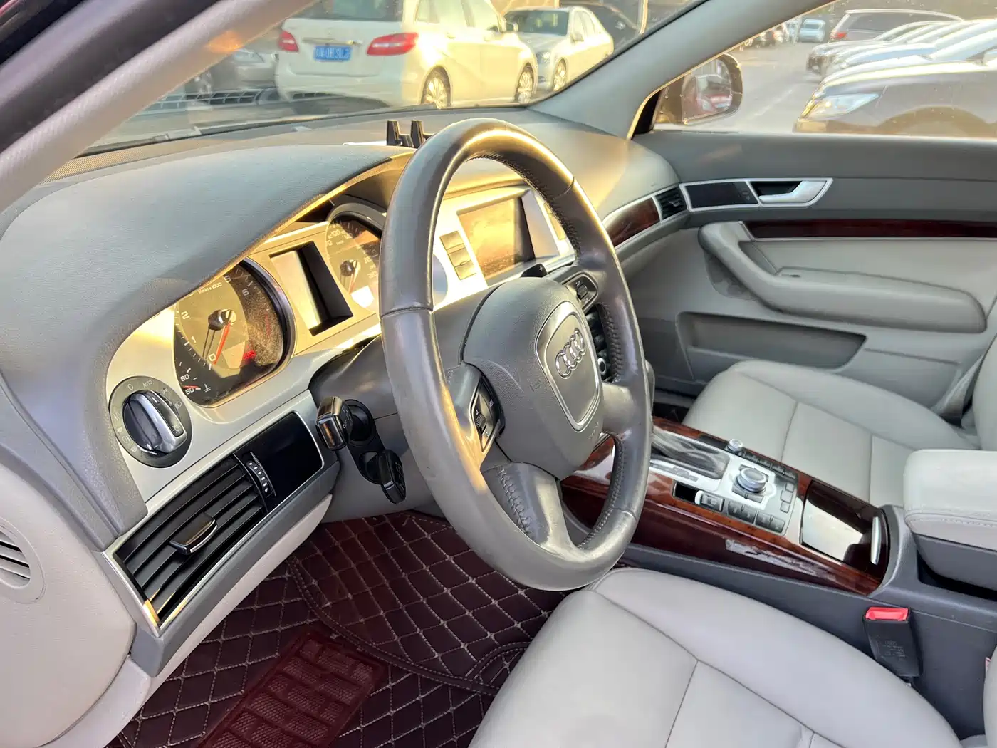 Audi A6L 2009 2.4L Luxury фото 8