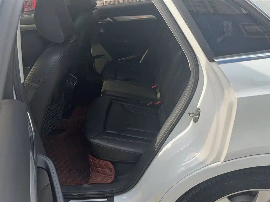 Audi Q3 2016 Model 30 TFSI Style фото 13
