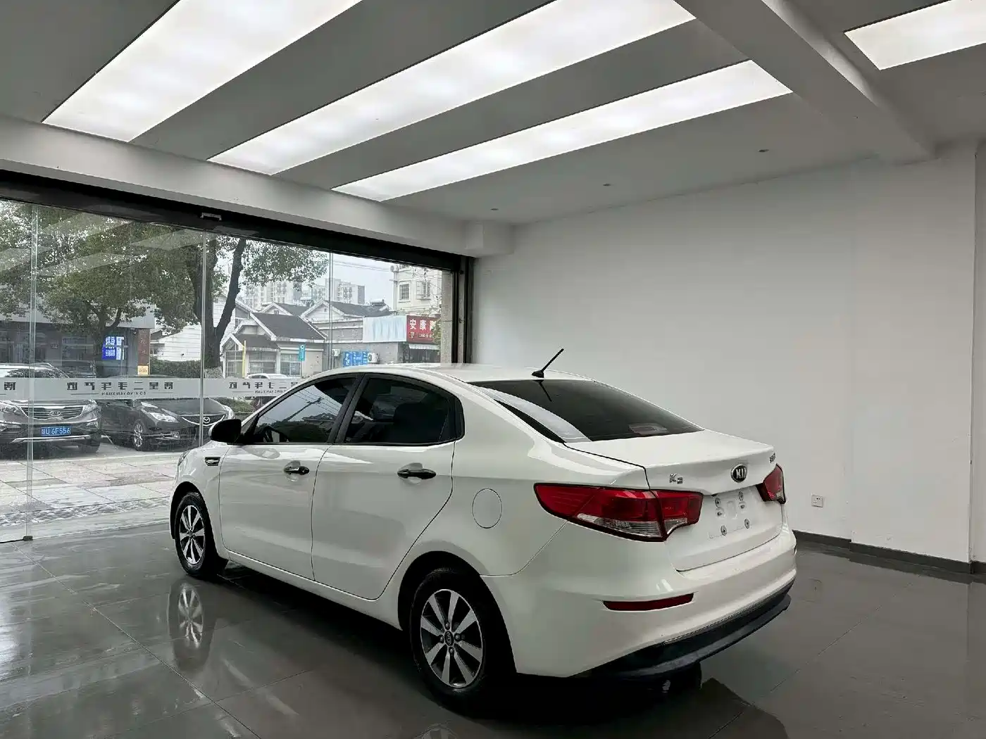 Kia K2 2015 Sedan 1.4L AT GLS фото 7