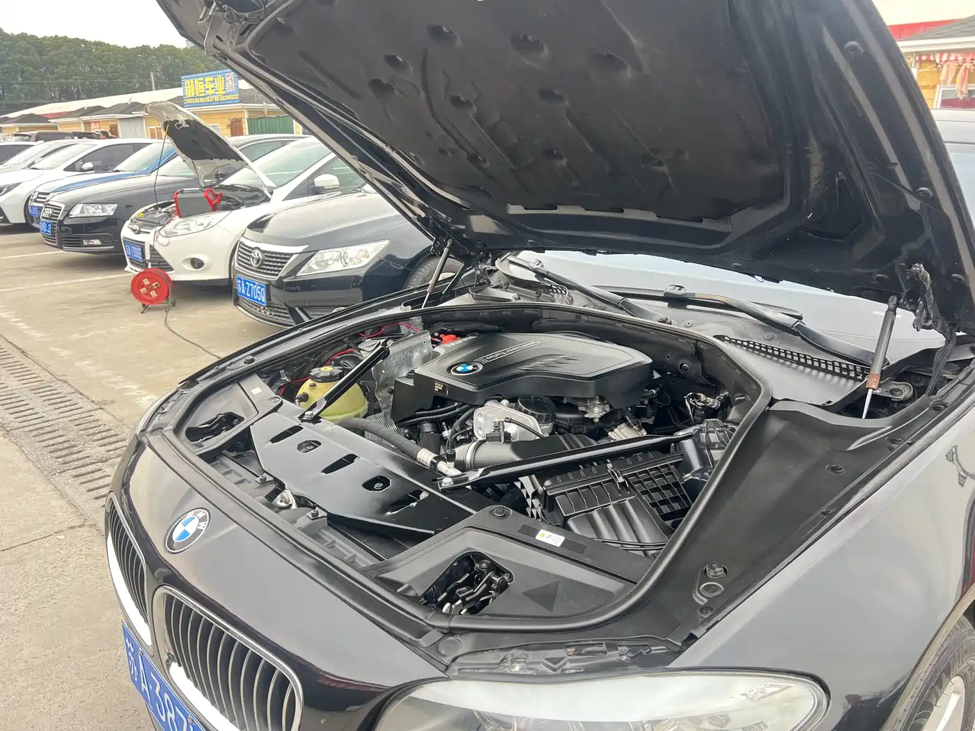 BMW 5 Series 2013 520Li Elegance фото 27