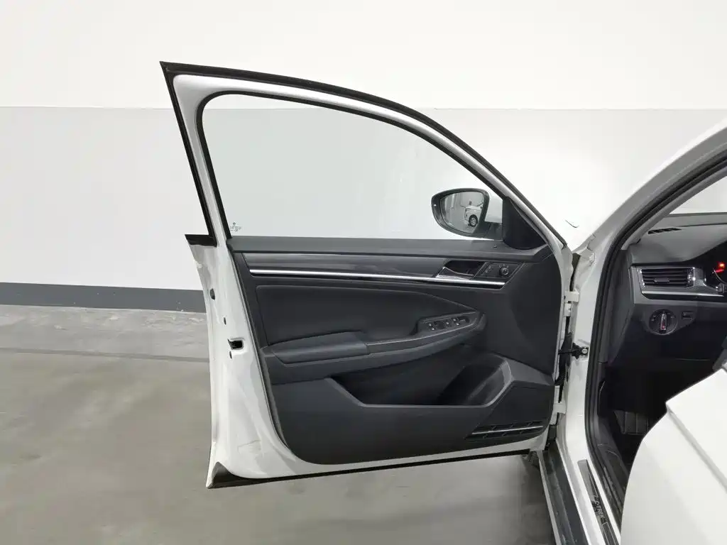 Фото 8 - Volkswagen C-TREK
