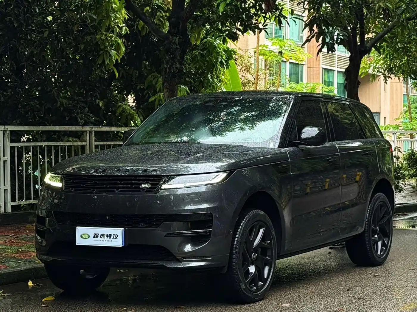 Land Rover Range Rover Sport 2023 400PS Dynamic SE