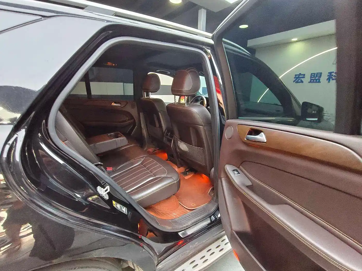 Mercedes-Benz GLE 2016 GLE 320 4MATIC Luxury фото 7