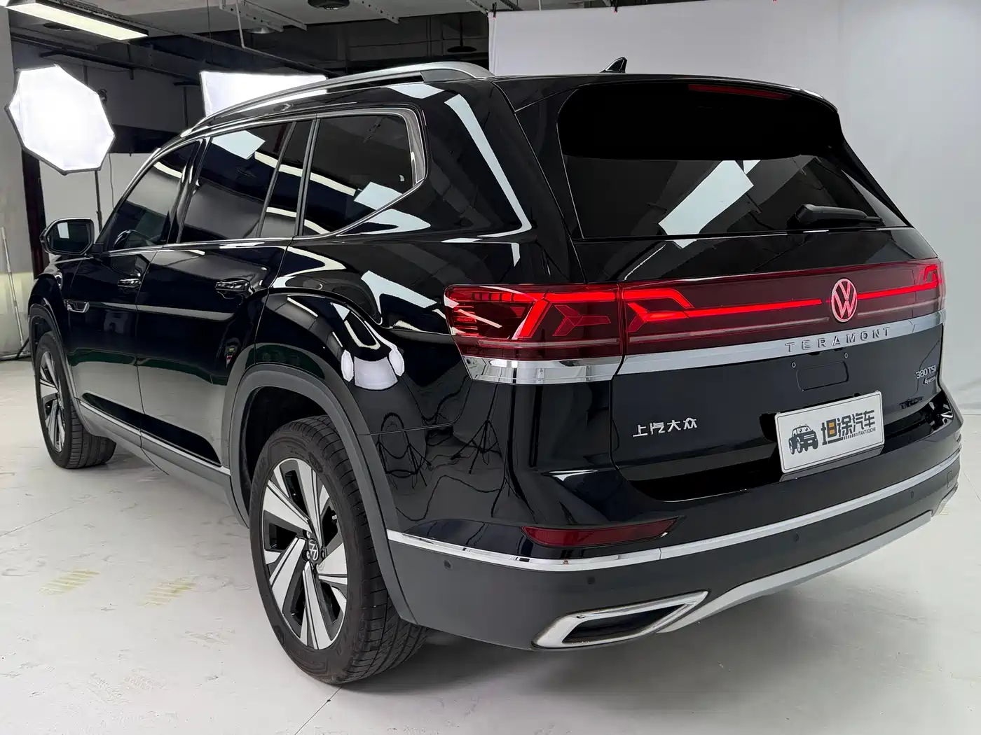 Volkswagen Teramont 2023 380TSI AWD Premium Luxury Edition фото 32