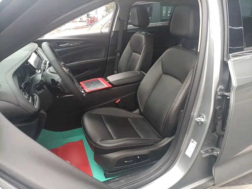 Buick Regal 2024 25T Ultra Comfort Edition фото 12