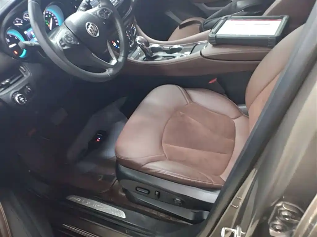 Buick Envision Plus 2017 28T AWD Elite фото 15