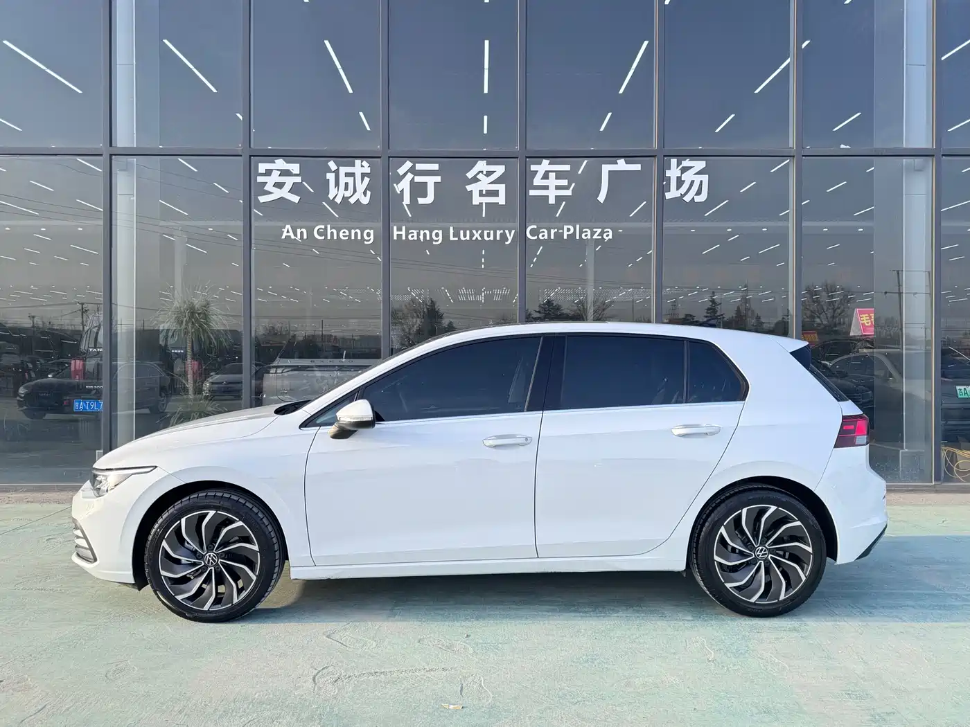 Volkswagen Golf 2023 280TSI DSG Pro фото 7