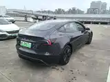 Фото 4 - Tesla Model 3