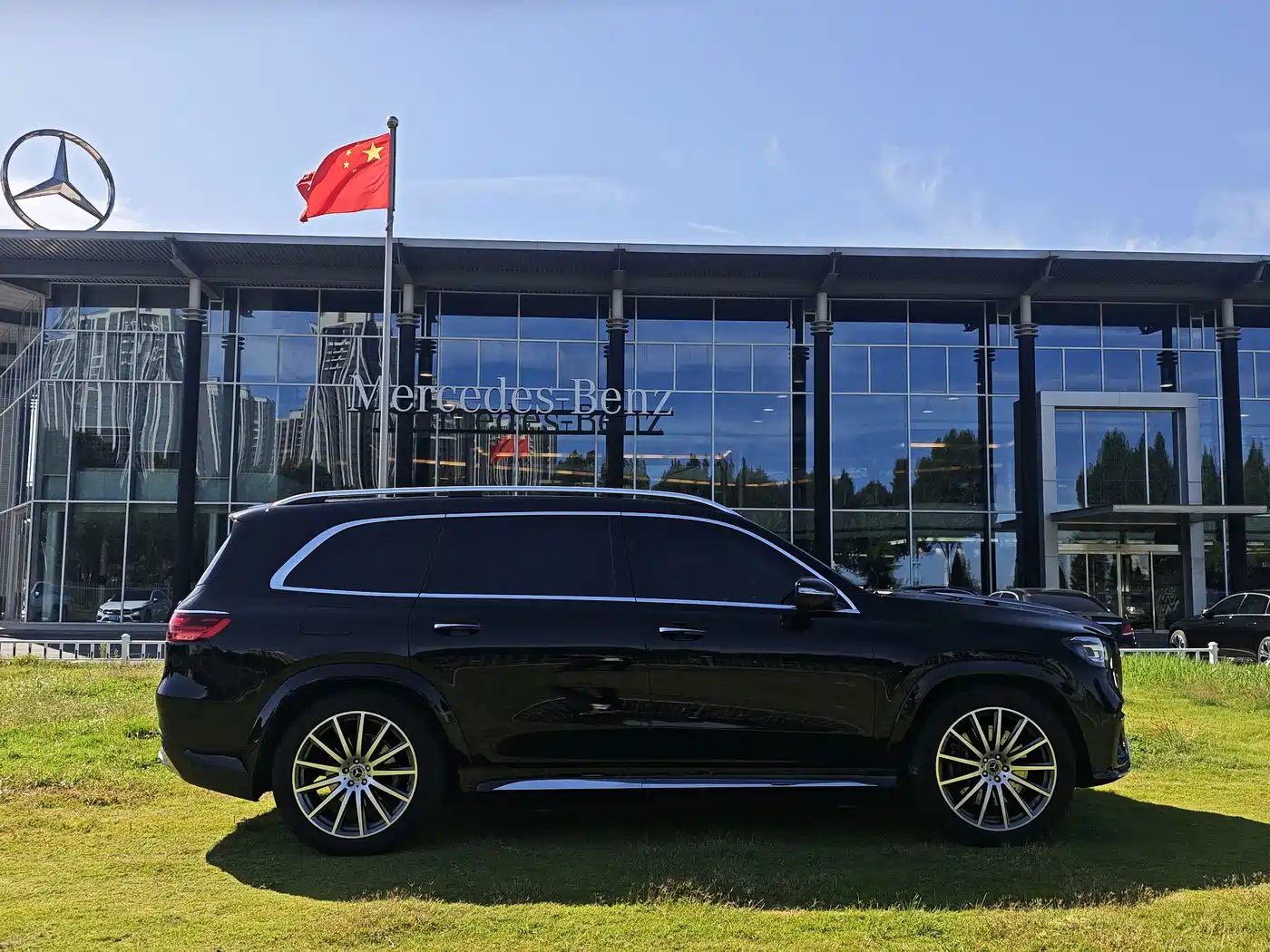 Mercedes-Benz GLS 2025 2024 Model GLS 450 4MATIC Luxury