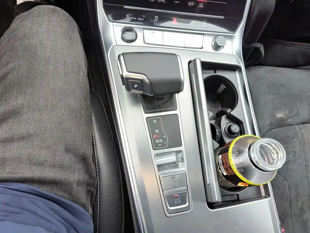 Audi A7L 2024 45 TFSI Luxury фото 10