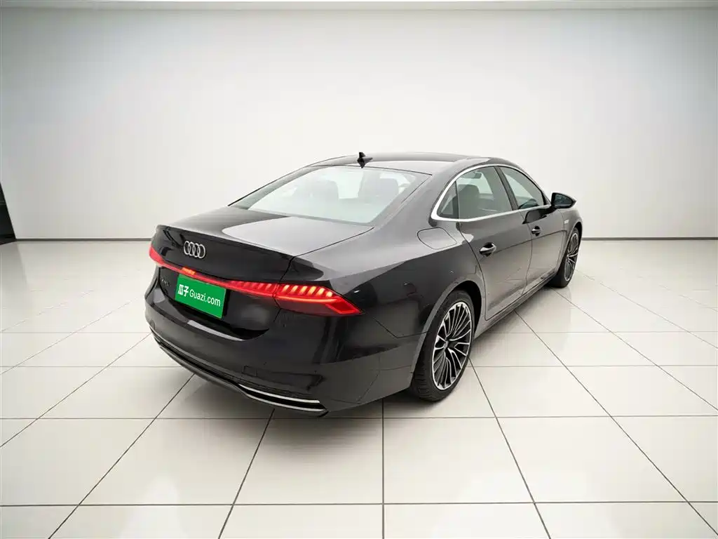 Audi A7L 2024 45 TFSI Luxury фото 5