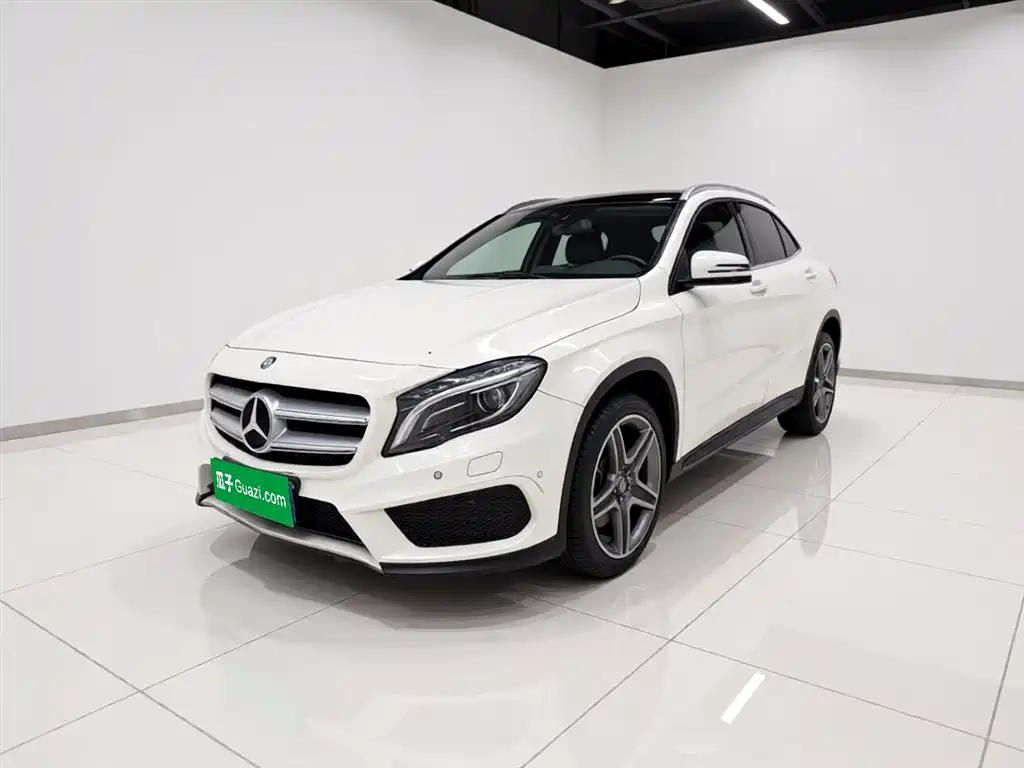 Mercedes-Benz GLA 2015 GLA 260 4MATIC Sport