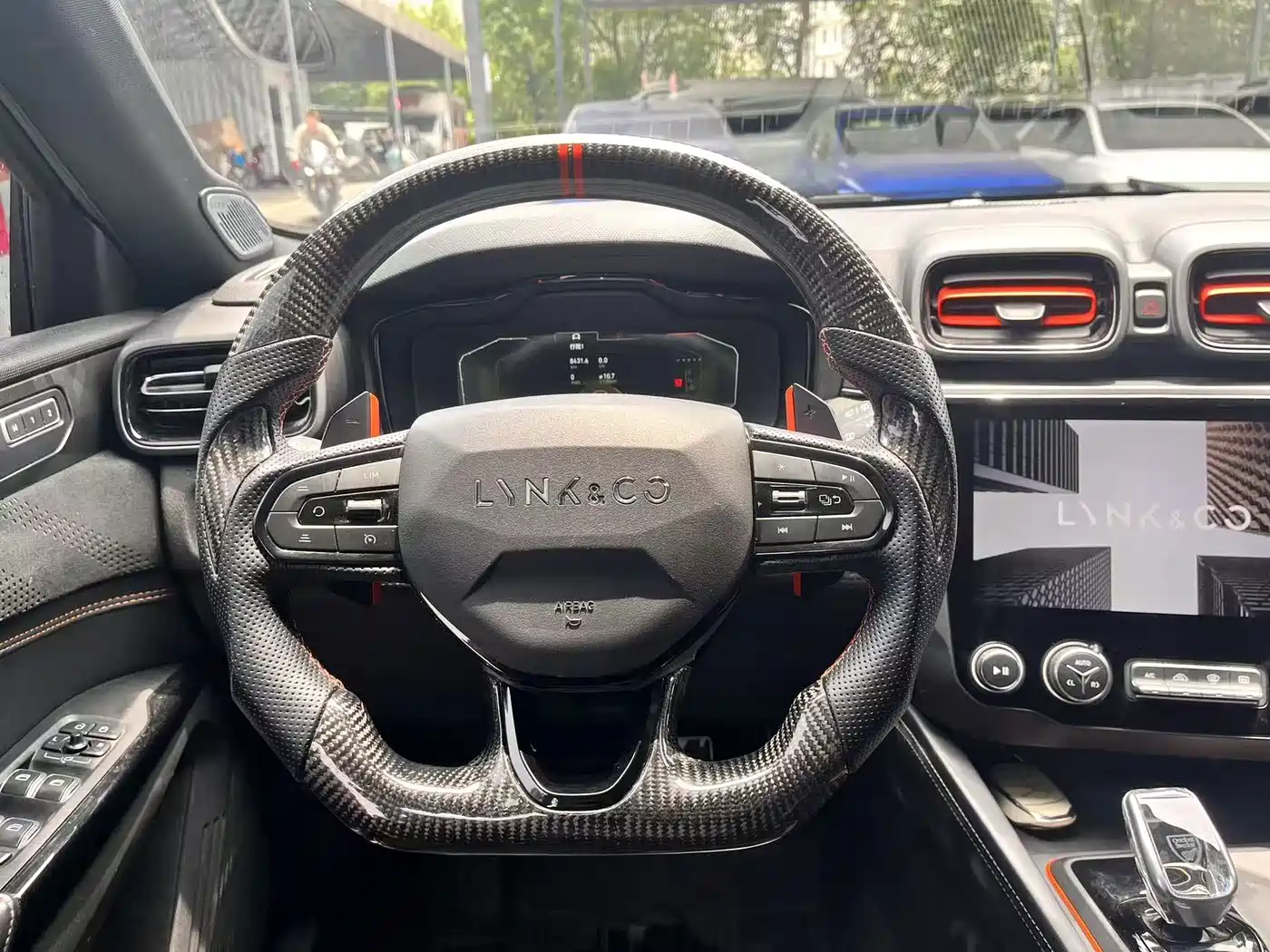 Lynk & Co 02 Hatchback 2021 2.0TD Halo фото 7