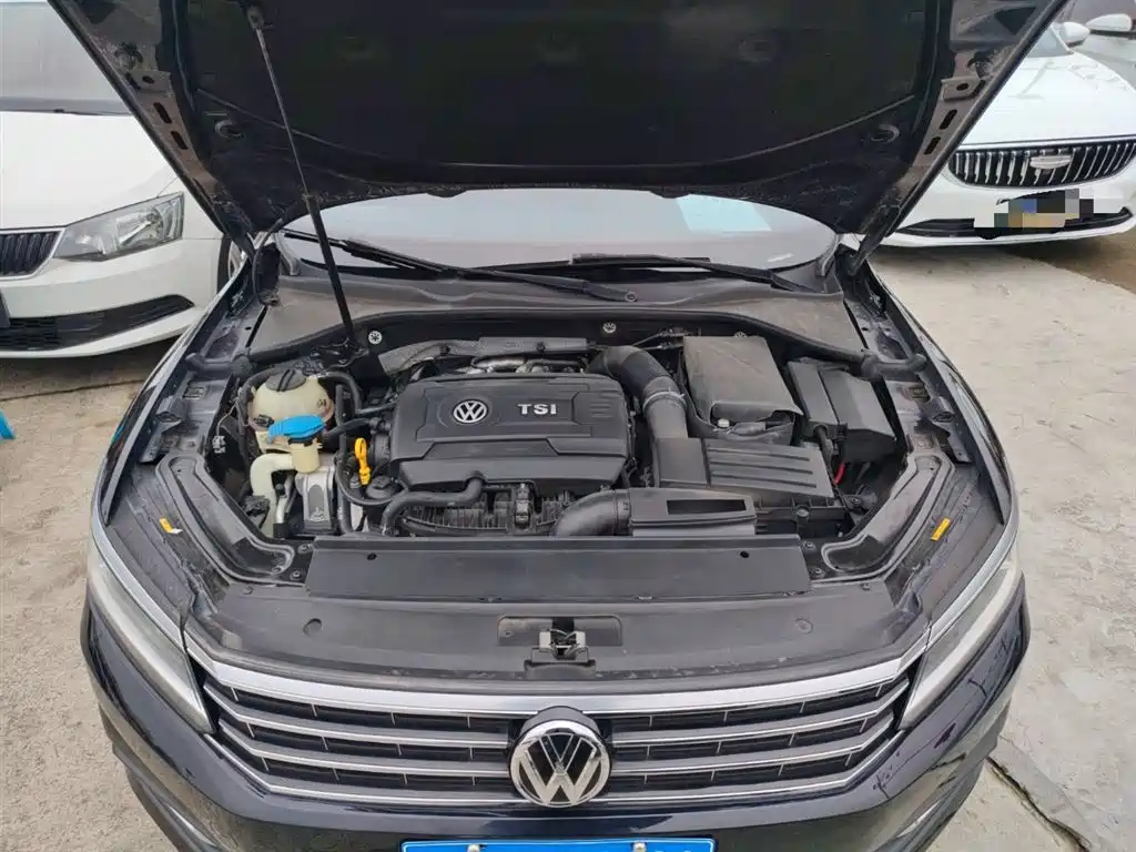 Volkswagen Passat 2017 330TSI DSG Prestige фото 20