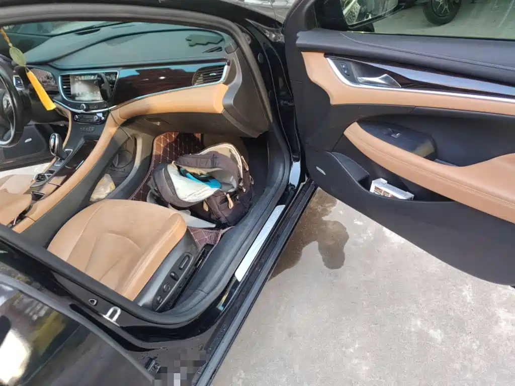 Buick LaCrosse 2018 Model 28T Luxury Edition фото 20