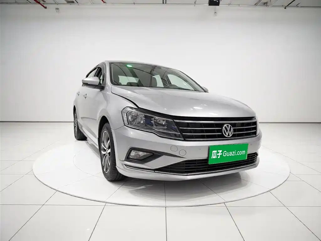 Volkswagen Jetta 2017 1.5L Automatic Comfort фото 3