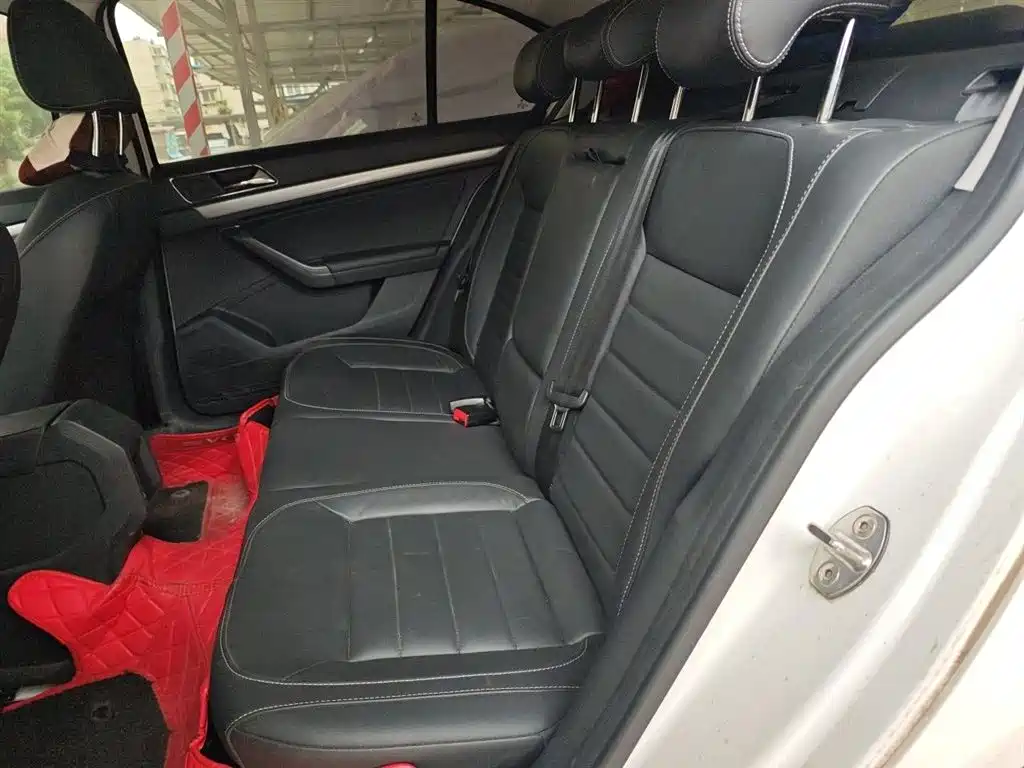 Volkswagen Lavida 2018 Classic 1.5L Manual Comfort China VI фото 18