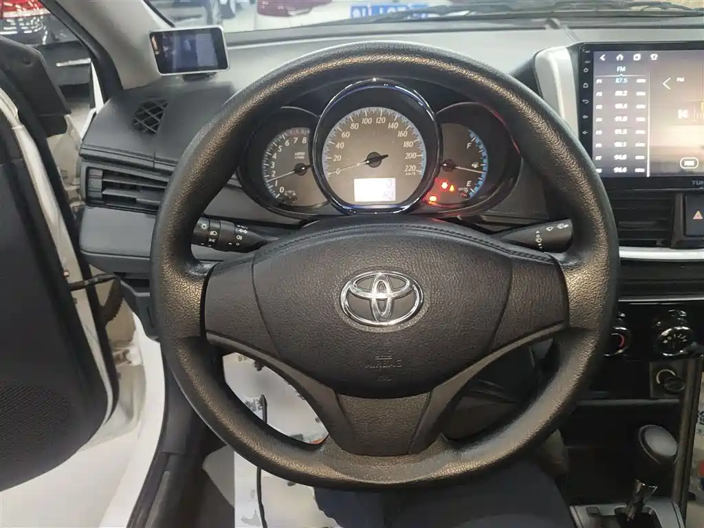 Toyota YARiS L Zhi Xiang 2019 1.5E CVT Charming China VI фото 3