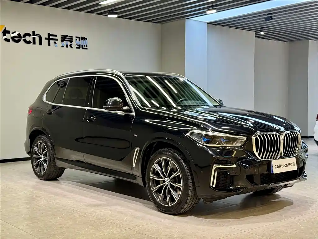BMW X5 2022 xDrive 30Li Premium M Sport Package фото 2