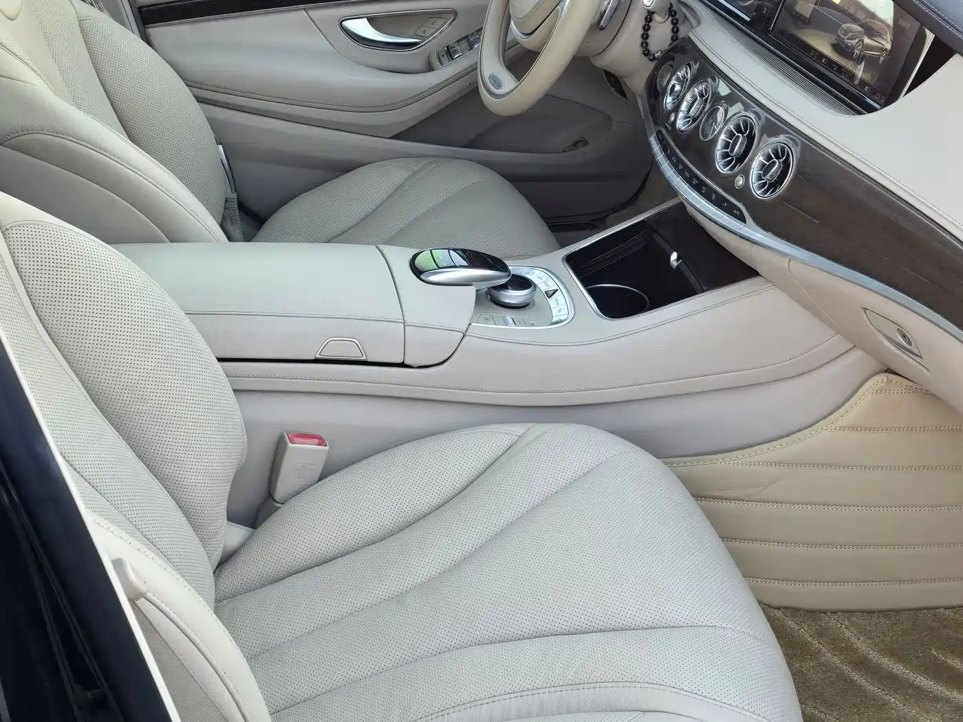 Mercedes-Benz S-Class 2014 S 320 L Business фото 12