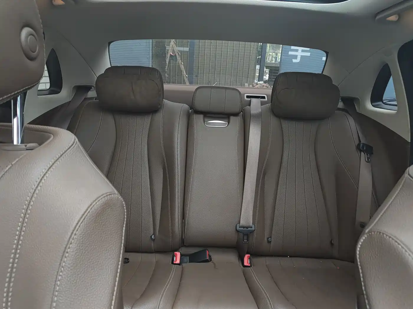 Фото 4 - Mercedes-Benz E-Class