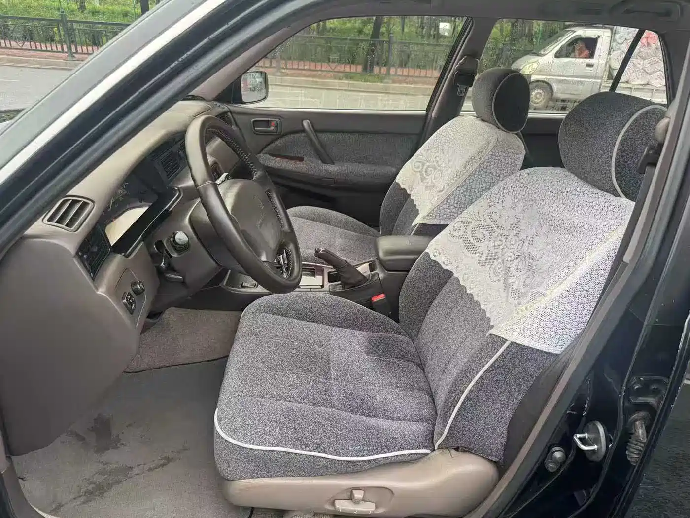 Toyota Crown фото 6