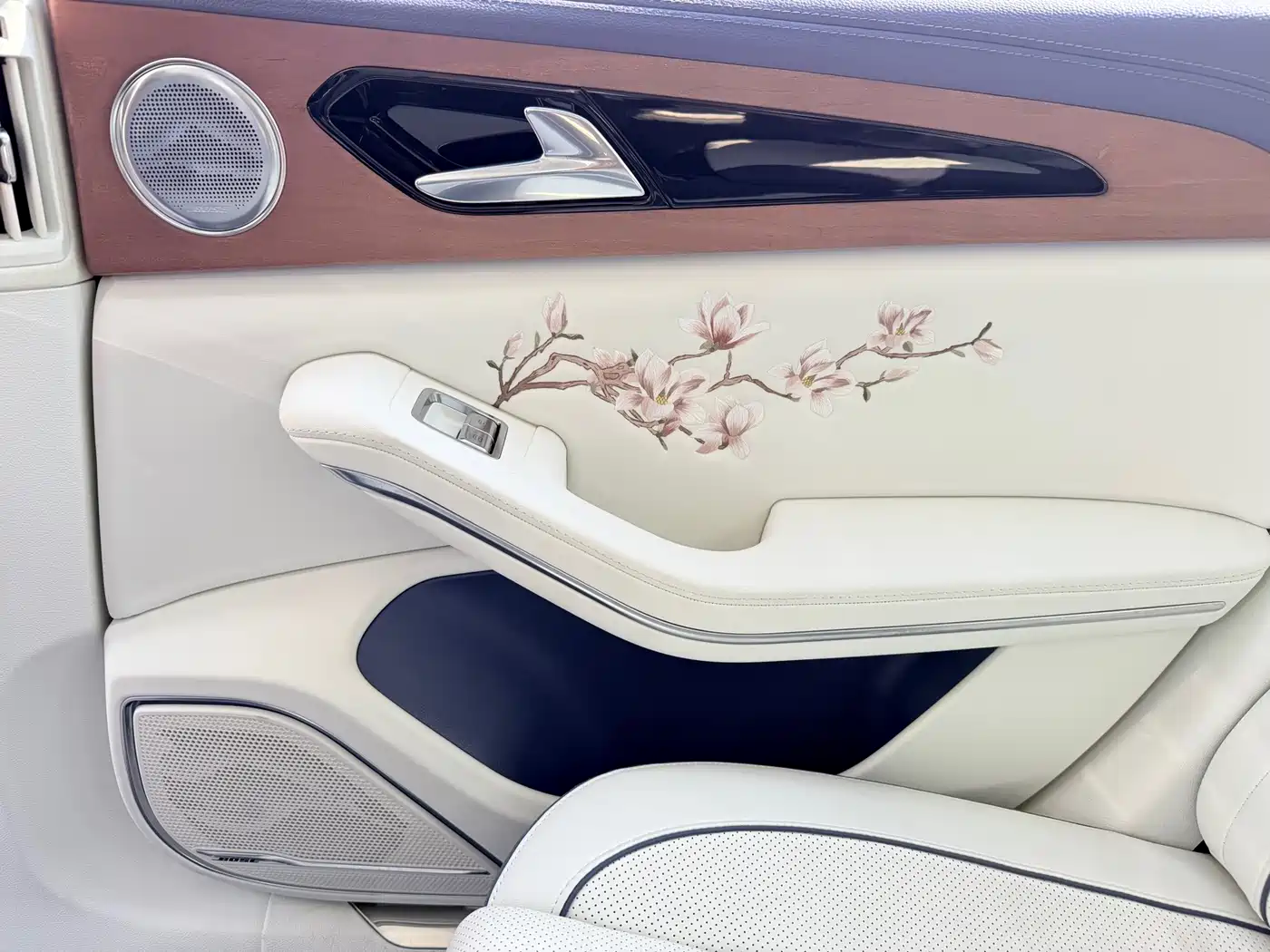 Hongqi H9 2022 3.0T H9+ Excellence Custom Edition фото 21