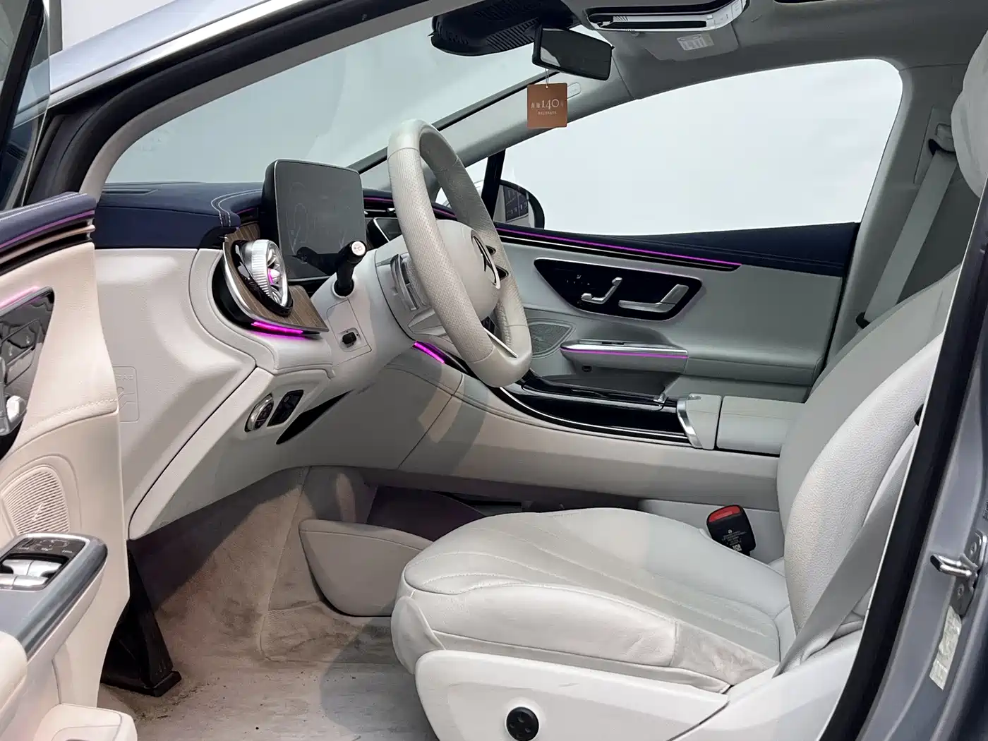 Mercedes-Benz EQE 2025 2025 Model 500 4MATIC Luxury Edition