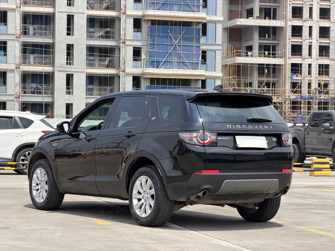Land Rover Discovery Sport 2018 240PS SE Edition фото 6