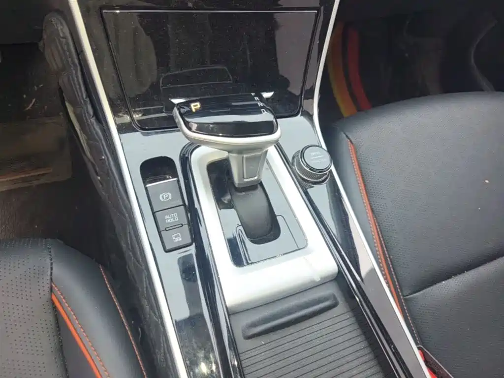 Kia Seltos 2023 1.5L CVT Luxury Edition фото 7