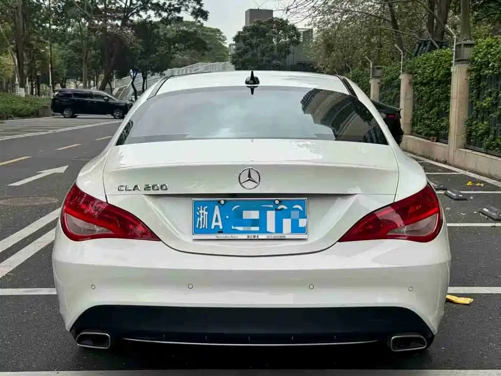 Mercedes-Benz CLA (Import) 2016 CLA 200 Sport фото 5
