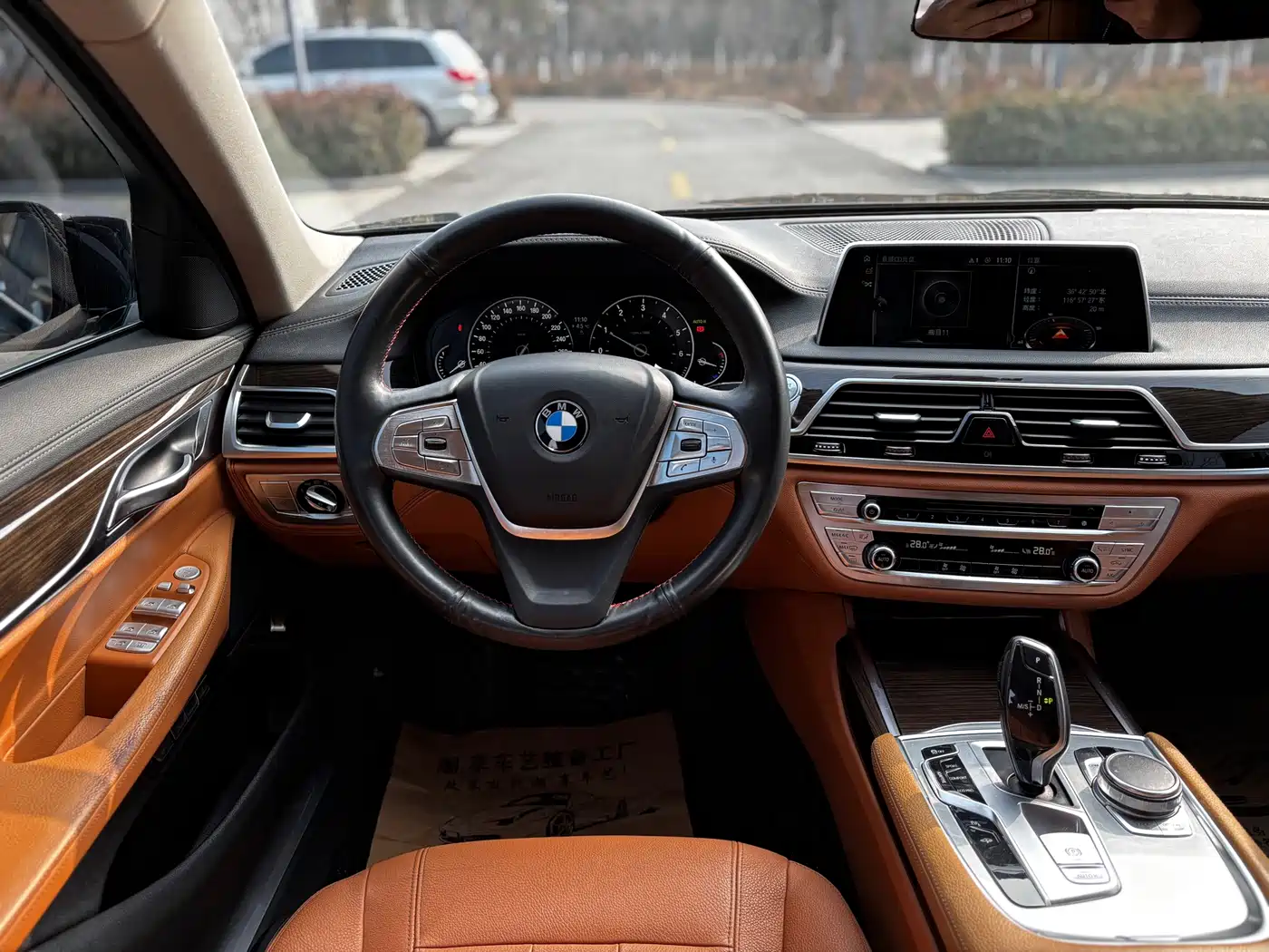 BMW 7 Series 2017 730Li Leading Edition фото 5