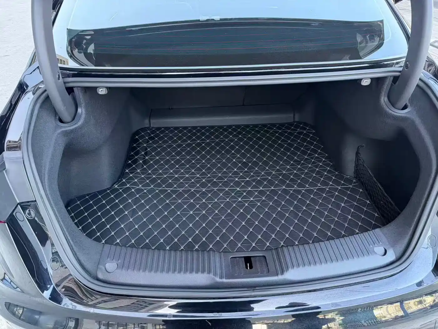 Hongqi H5 2023 2.0T Auto Smart Connect Flag Comfort фото 14