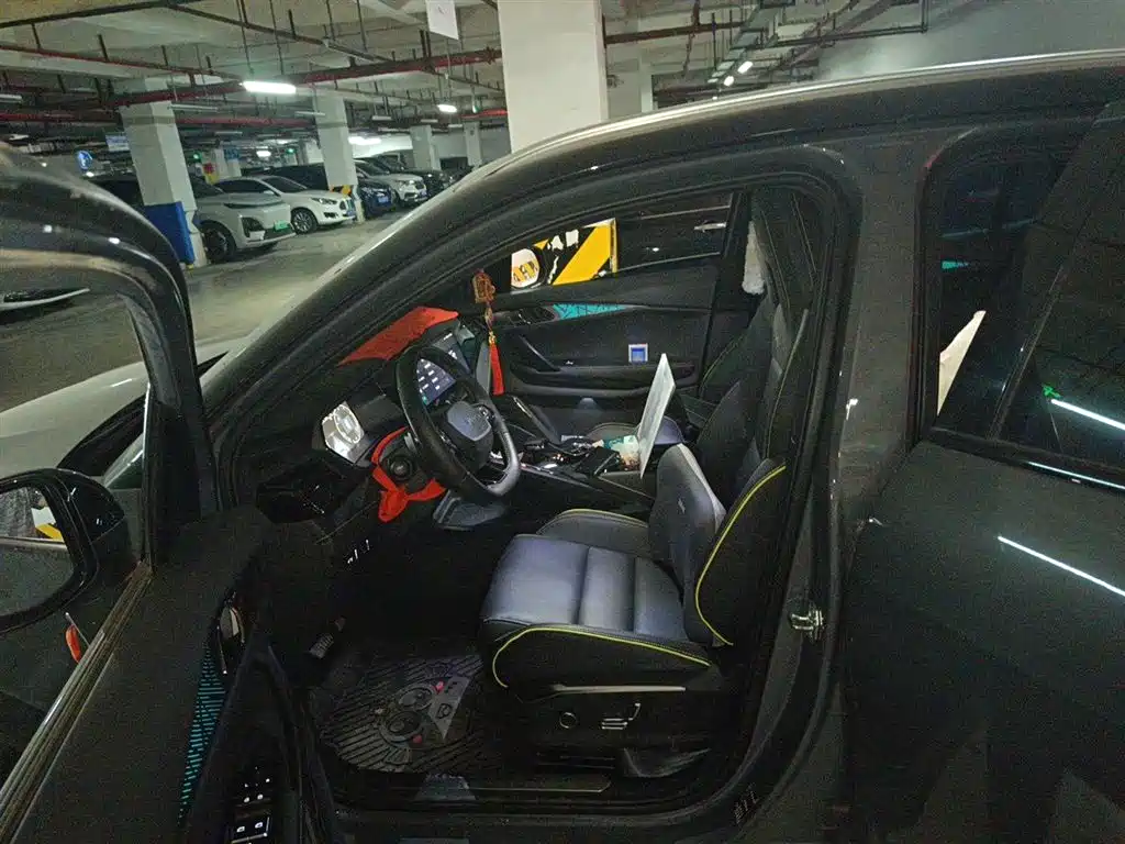 Lynk & Co 06 2023 Remix 1.5T Power Halo фото 21