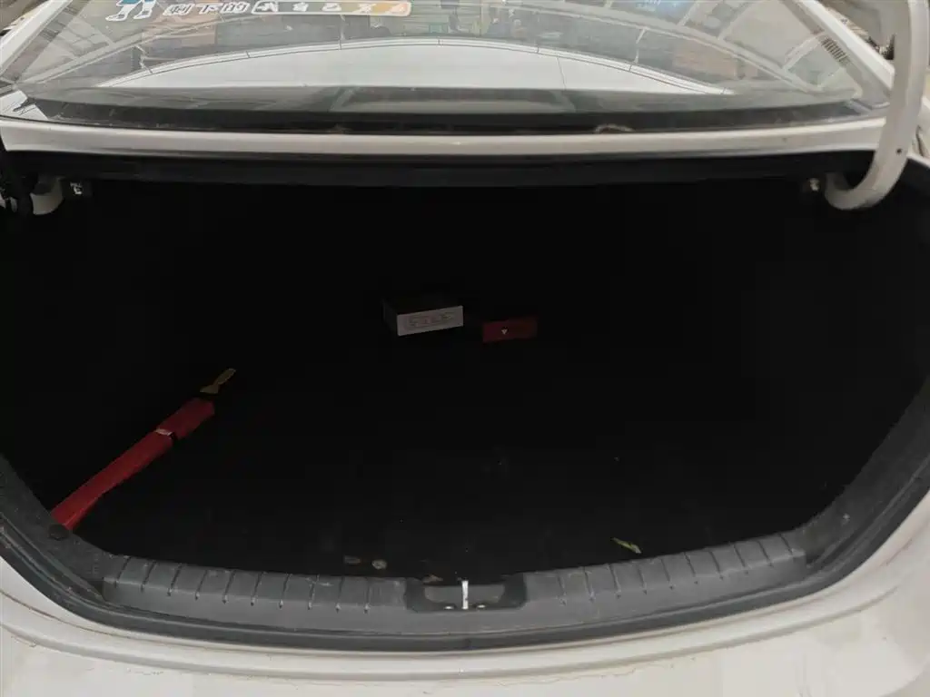 Hyundai Elantra 2019 1.5L CVT Smart Elite фото 19