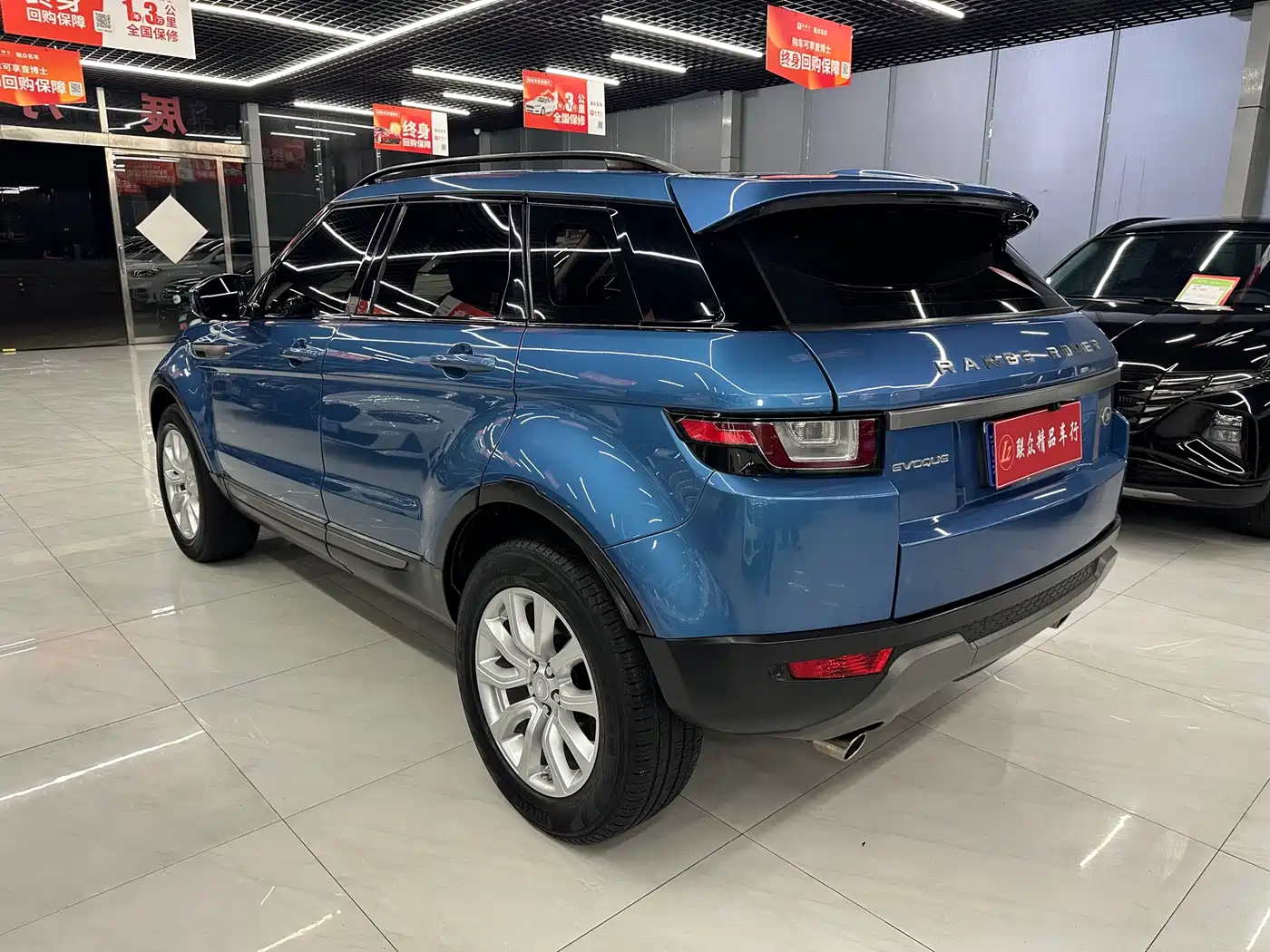 Land Rover Range Rover Evoque 2016 2.0T PURE Style фото 6