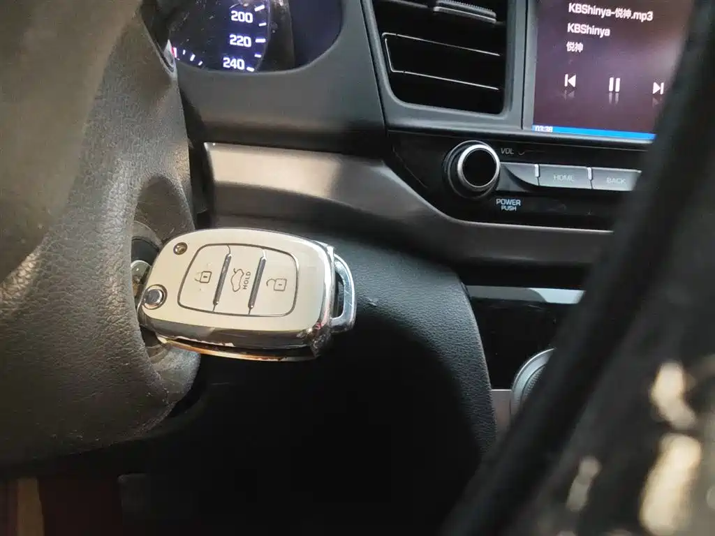 Hyundai Elantra 2019 1.5L CVT Smart Elite фото 9
