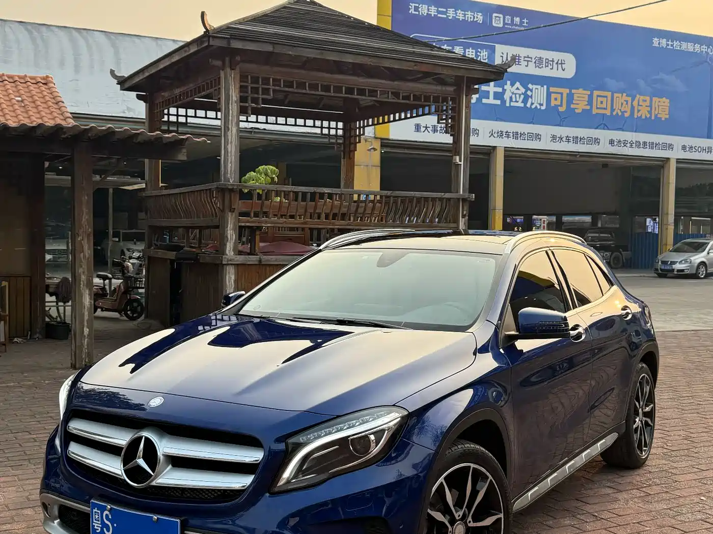 Mercedes-Benz GLA 2016 GLA 200 Blues Edition