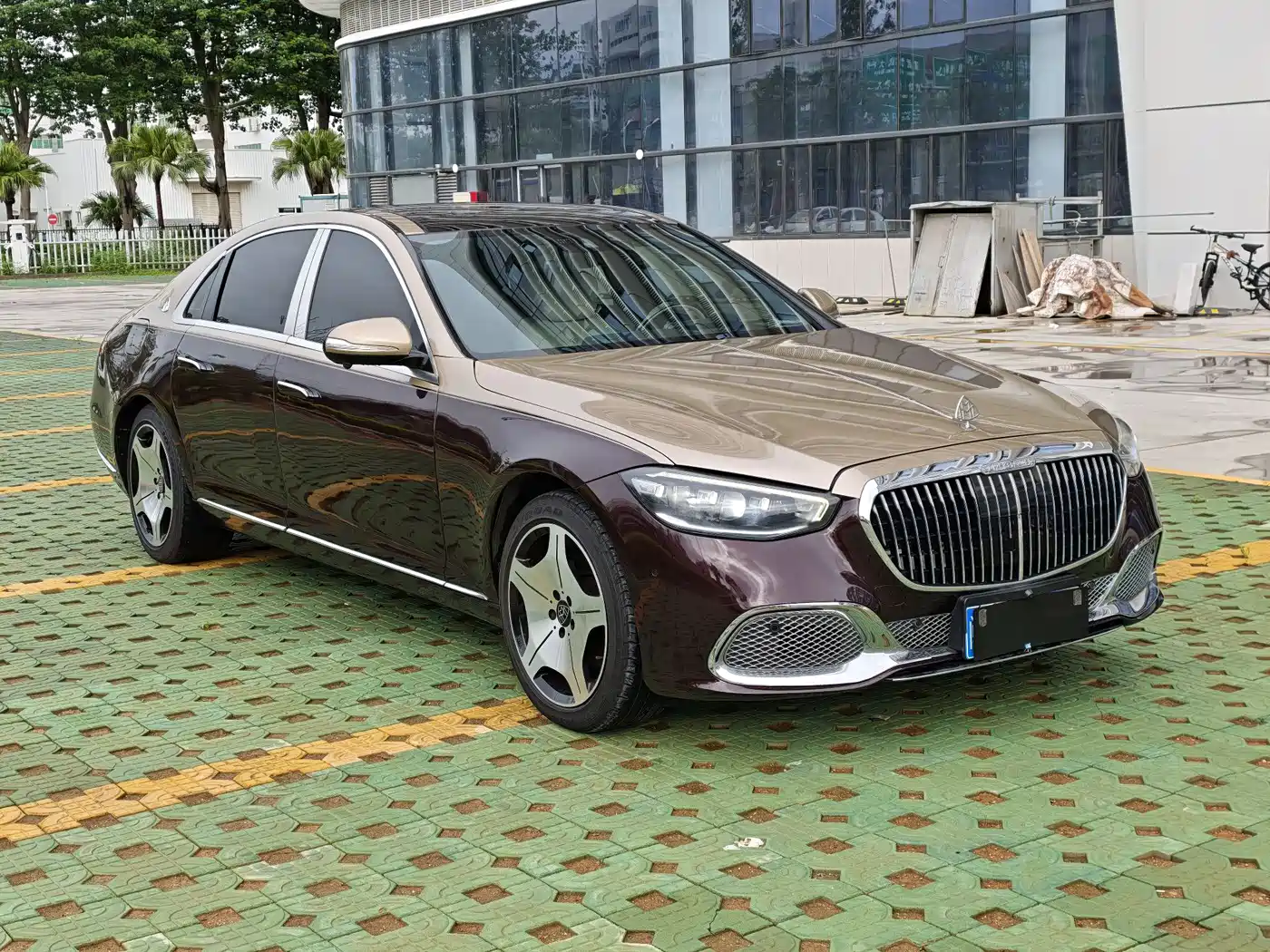 Mercedes-Benz S-Class 2011 2012 S 300 L Luxury Grand Edition