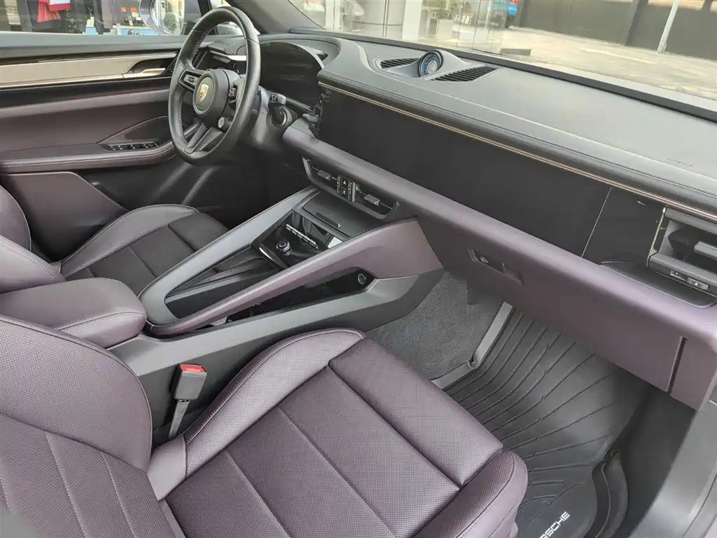 PORSCHE MACAN NEW ENERGY