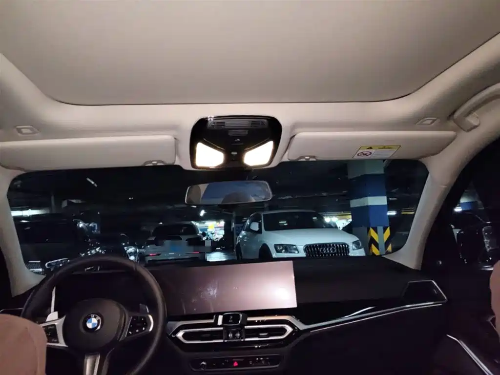 BMW 3 Series 2023 325Li M Sport Black Night Package фото 14