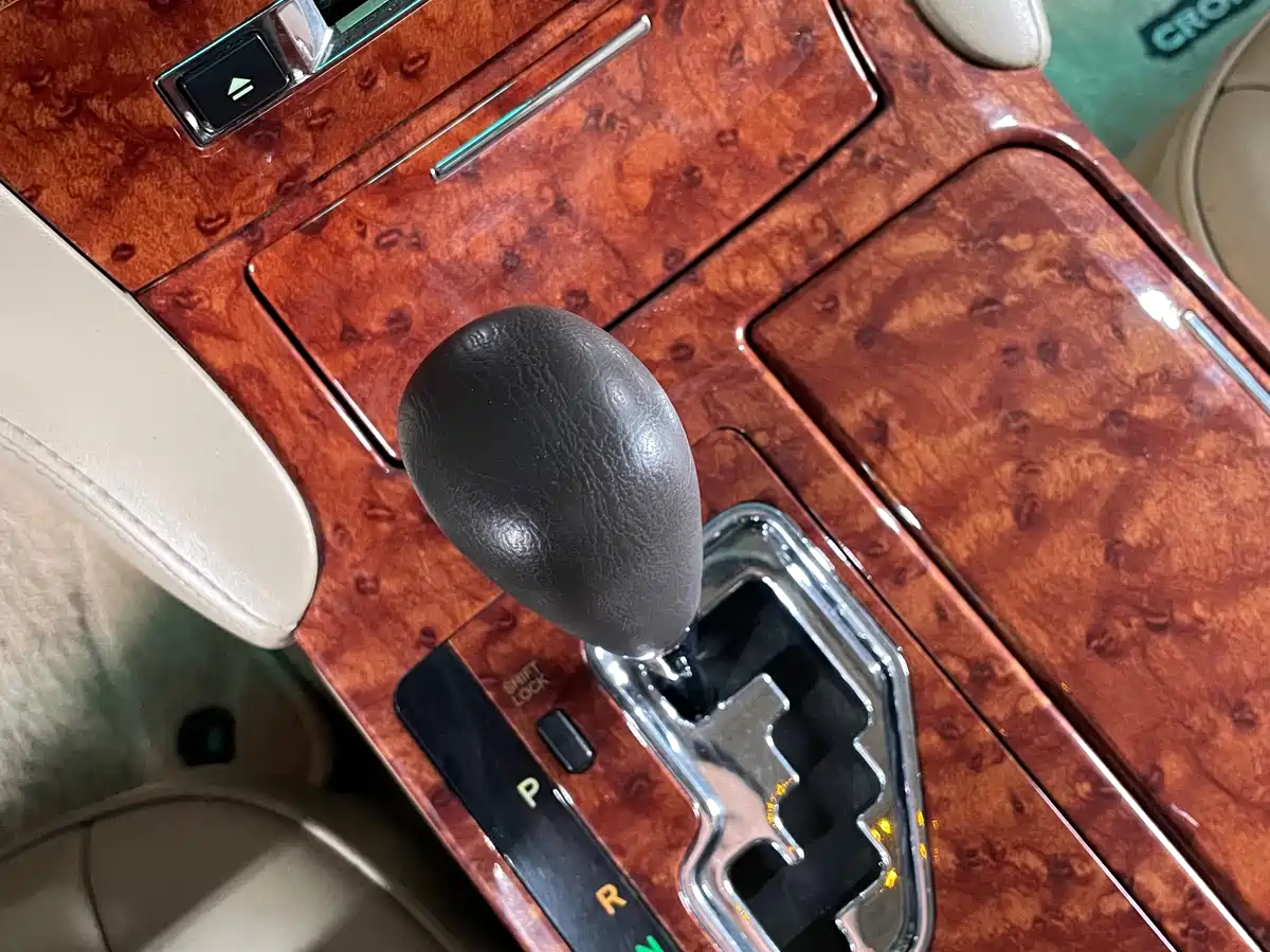 Toyota Crown 2007 2.5L Royal Leather Edition фото 23