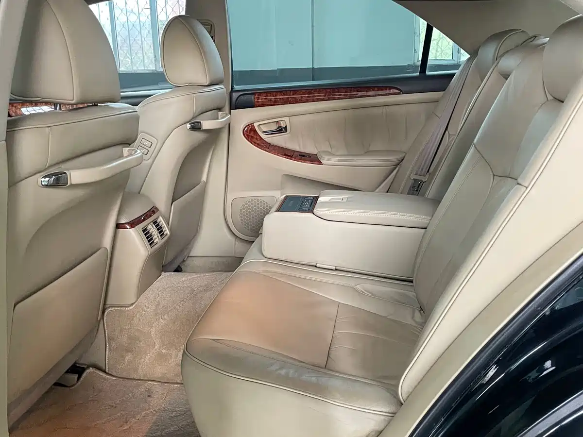 Toyota Crown 2007 2.5L Royal Leather Edition фото 10