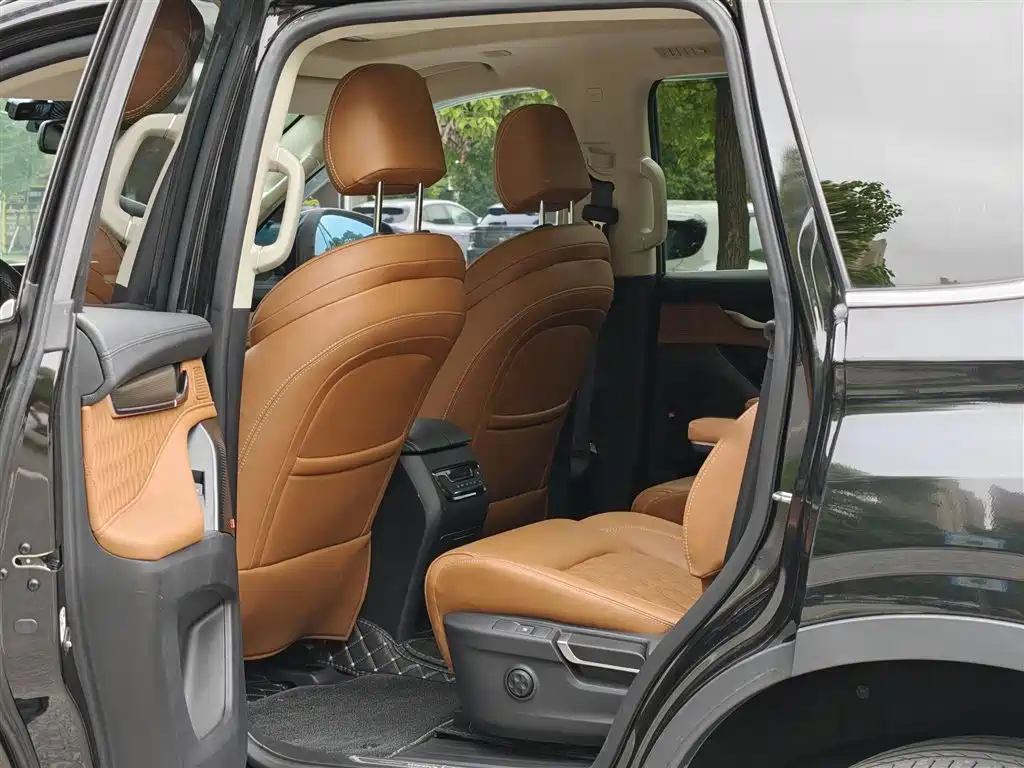 SAIC Maxus D90 Pro 2020 2.0T Gasoline AWD Flagship 6-Seater фото 14